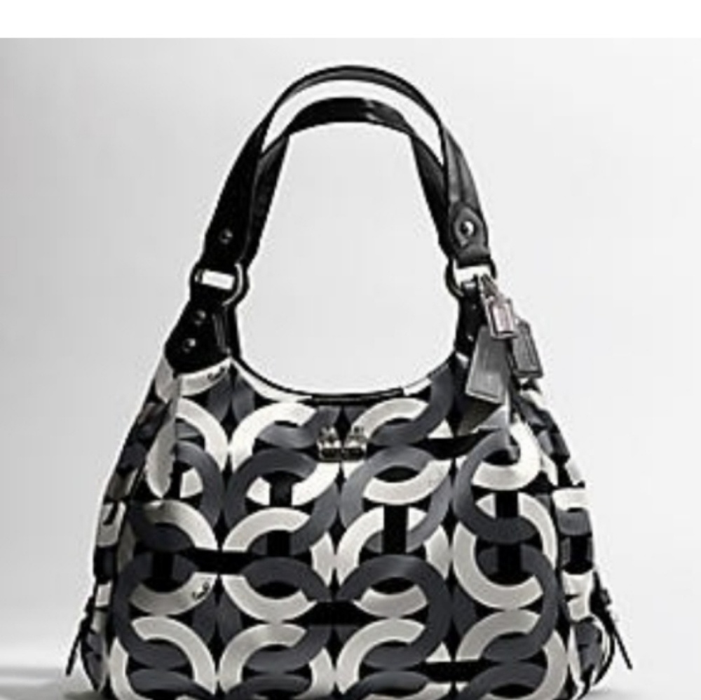 Coach Op Art Chainlink Maggie